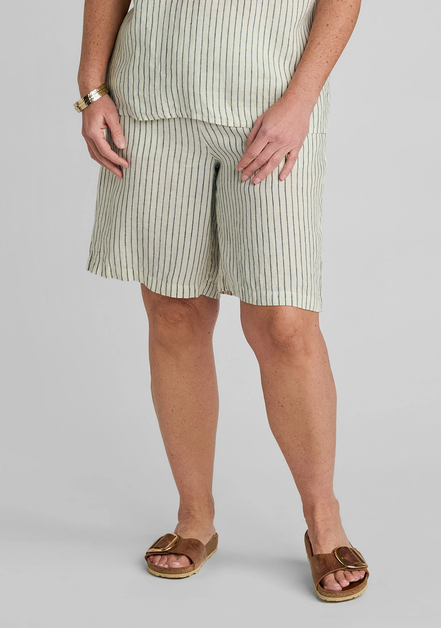 Sociable Short - Linen Shorts - Image 4