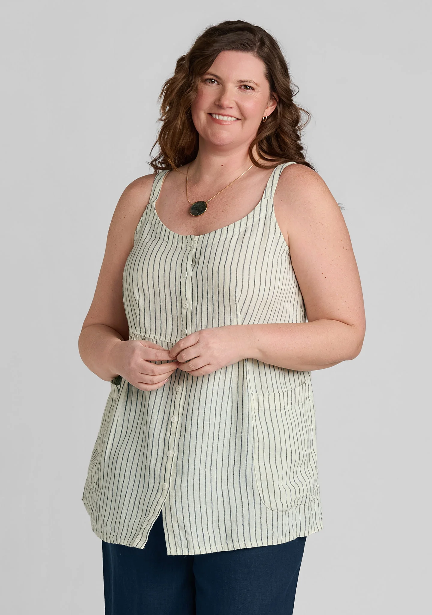 Sun Top - Sleeveless Linen Shirt - Image 3
